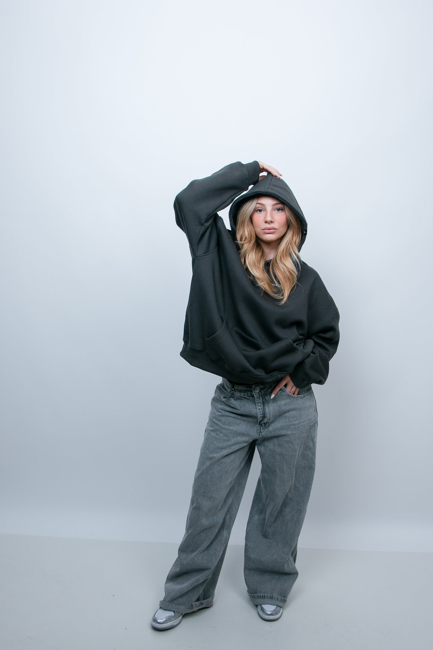 Gray Basic Rootsouth
