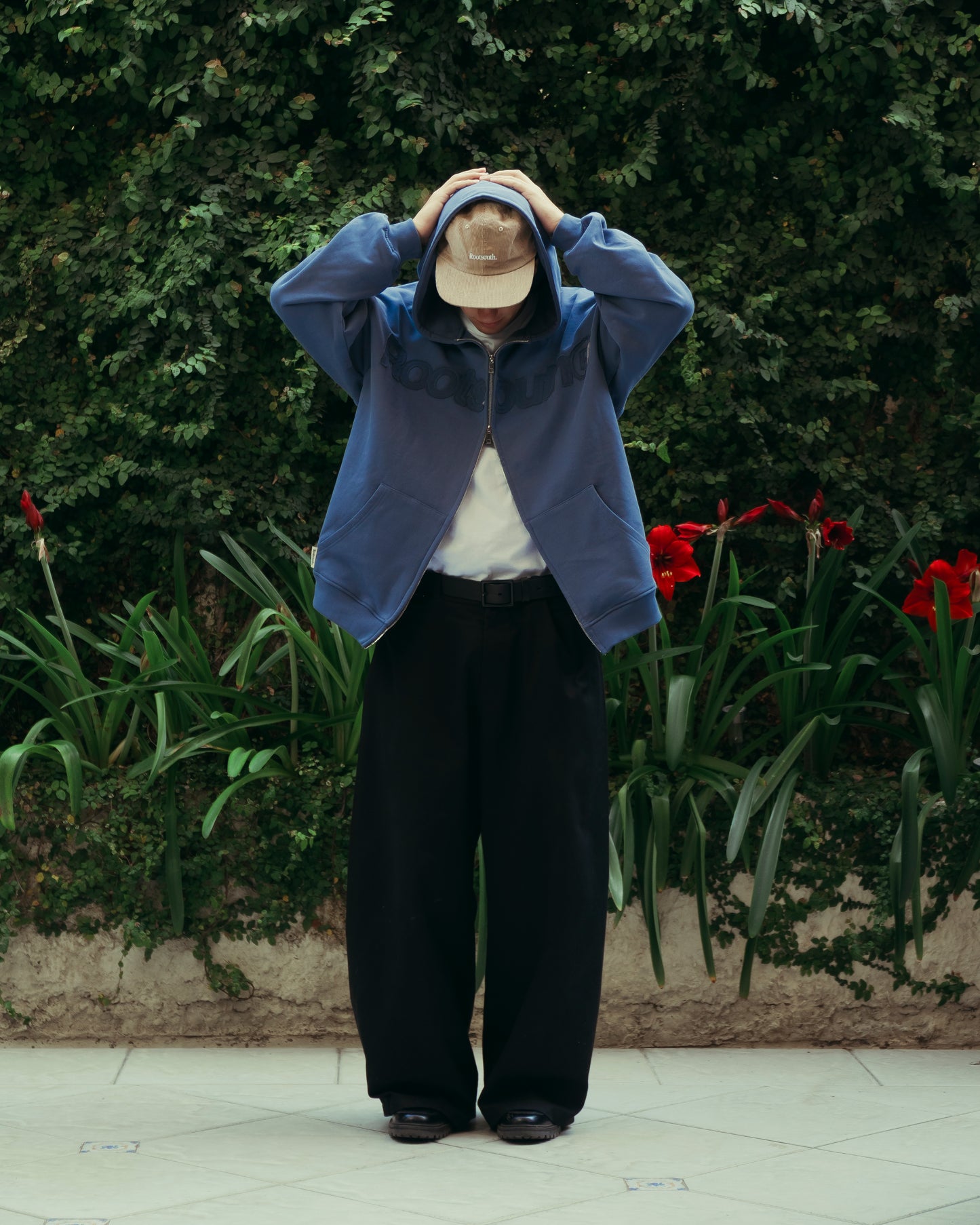 Navy Blue / Zipper Layers