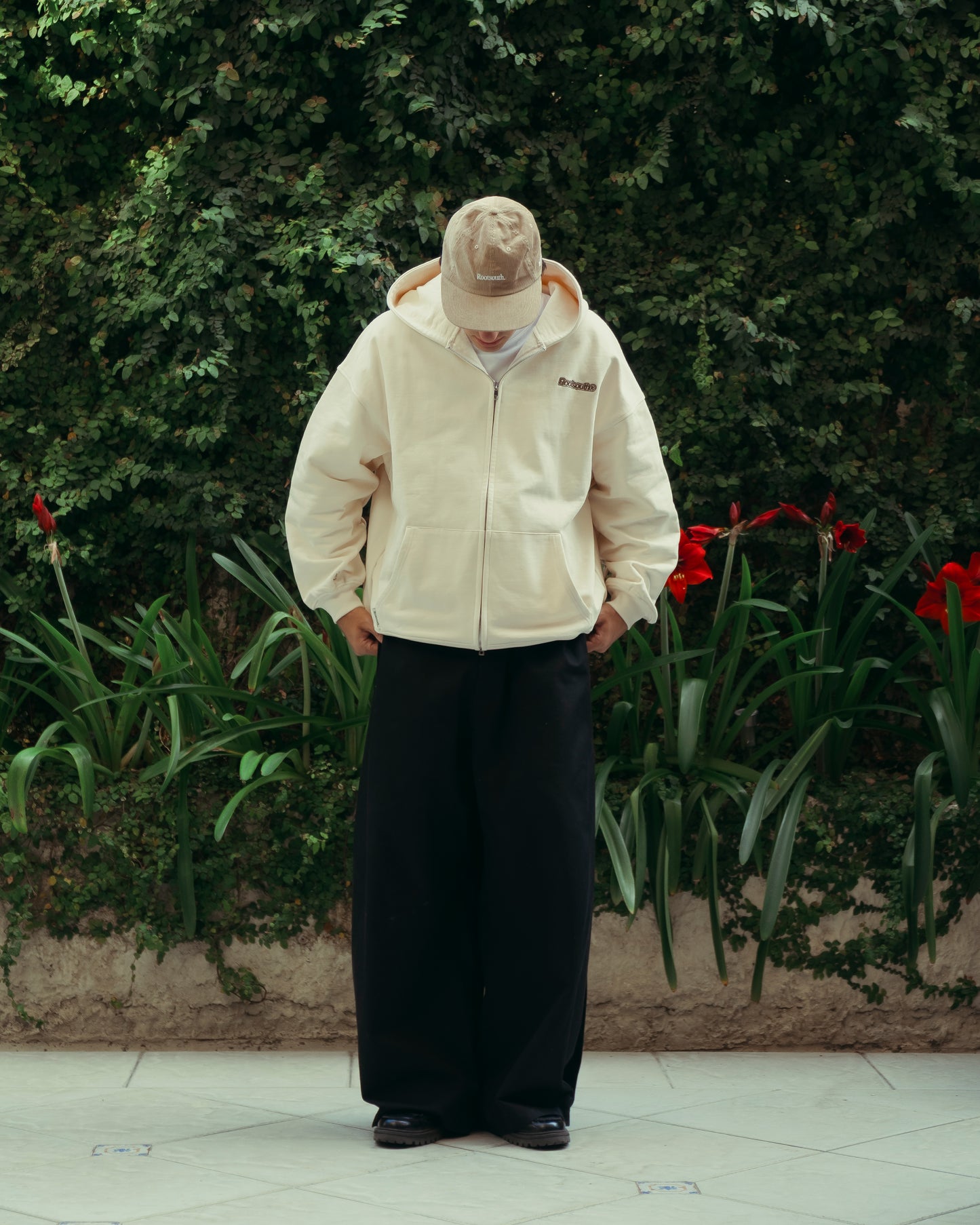 Cream Zipper Rootsouth Est