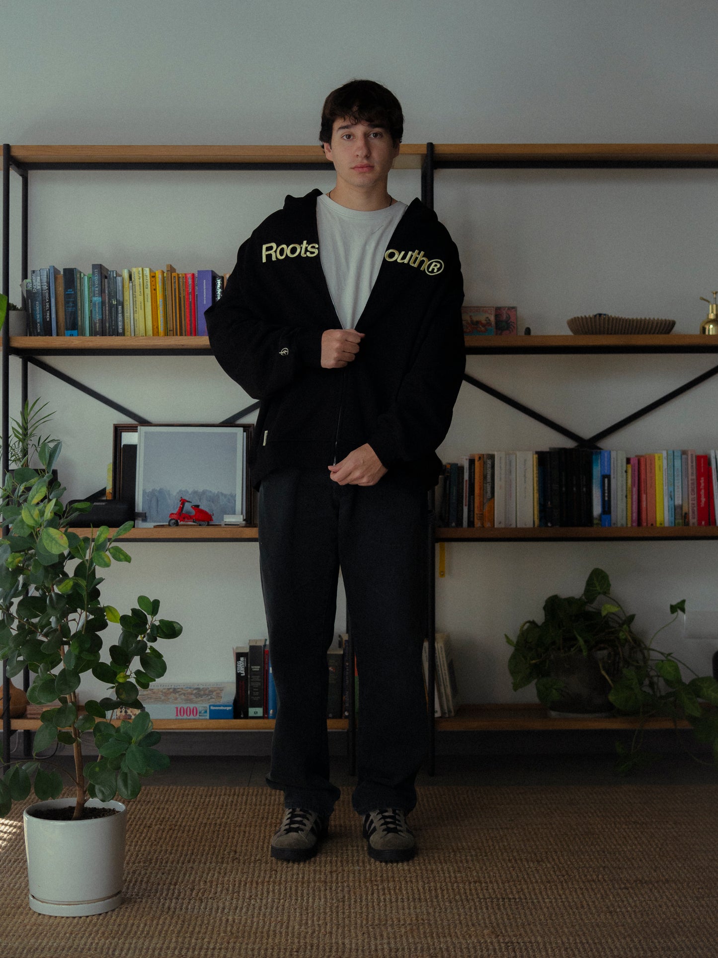 Zipper Black