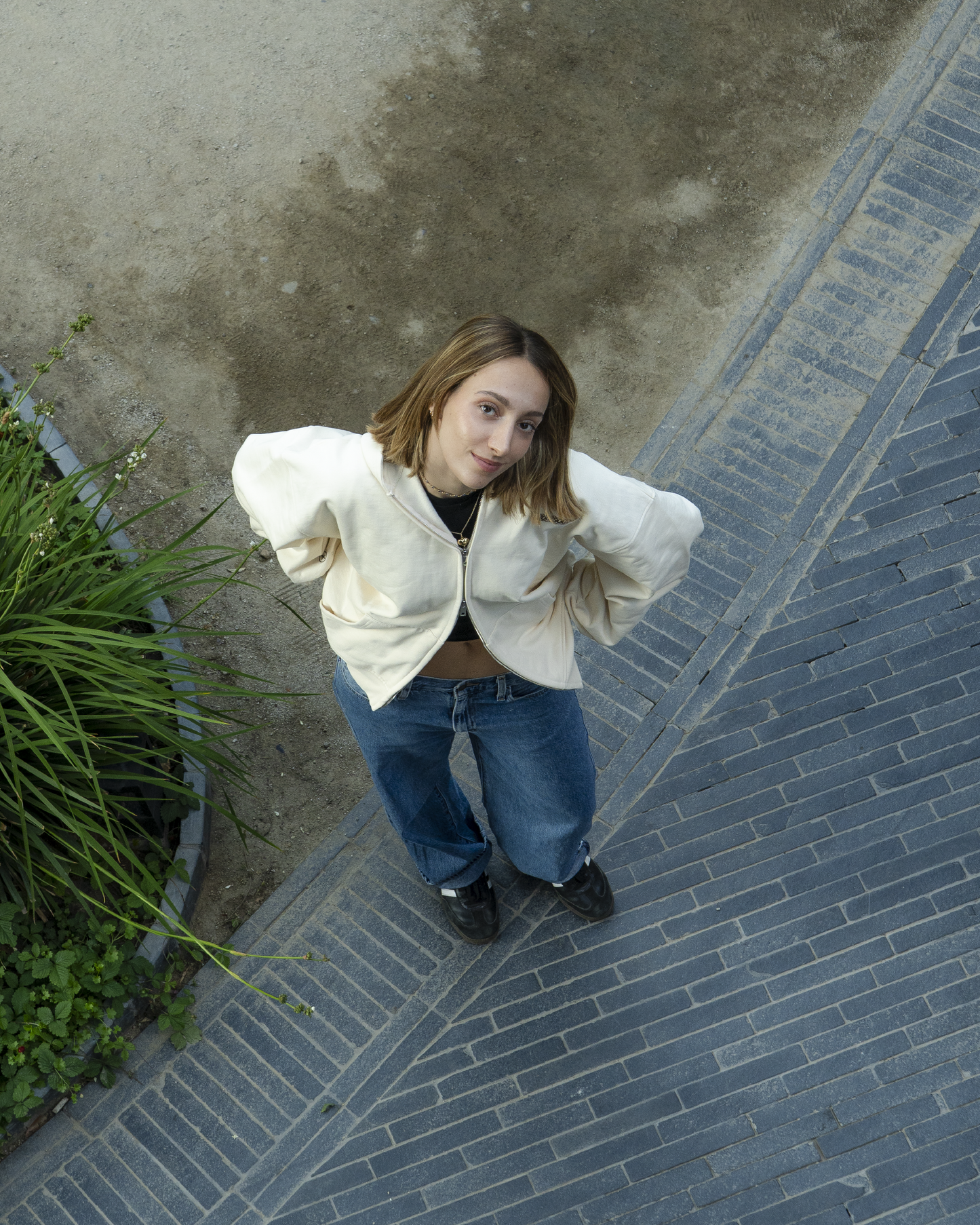 Cream Zipper Rootsouth Est